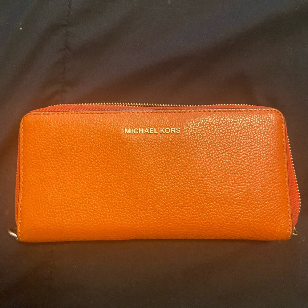 Michael Kors Continental Wallet